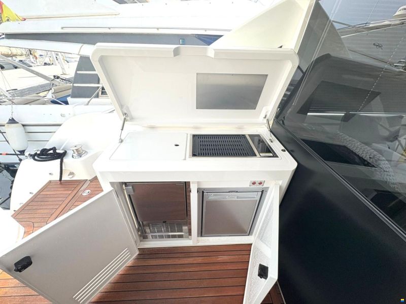 Sunseeker Predator 55 EVO