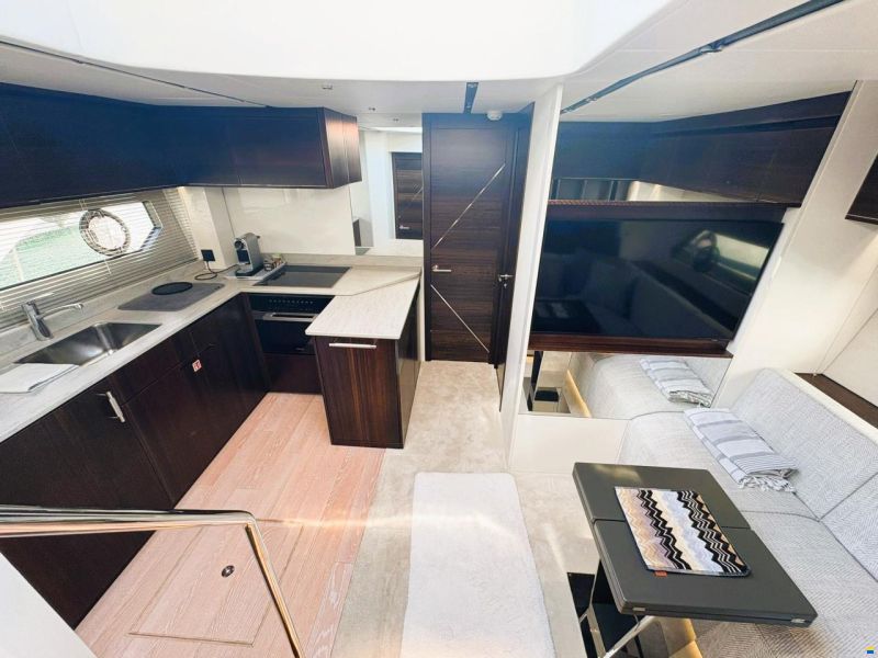 Sunseeker Predator 55 EVO