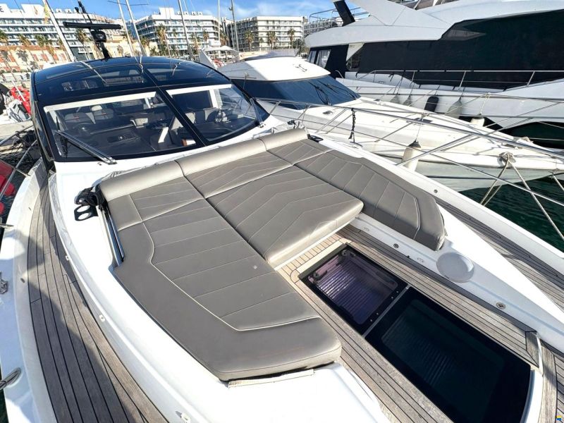 Sunseeker Predator 55 EVO