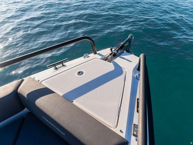 Axopar 28 T-Top