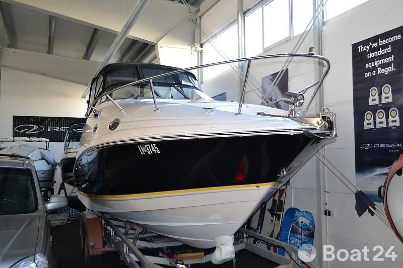 Regal 2665 Commodore