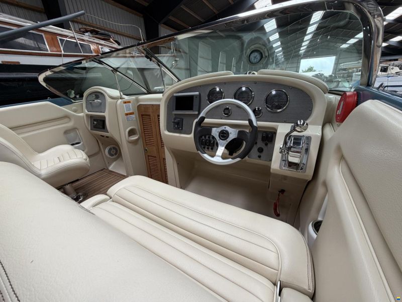 Chris Craft Corsair 28