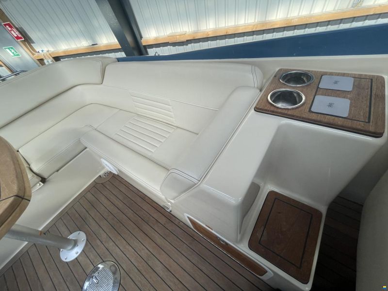 Chris Craft Corsair 28