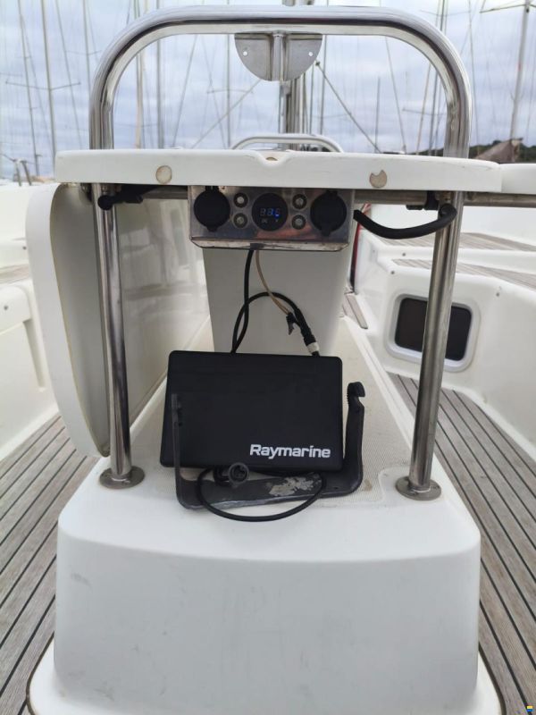 Jeanneau 53