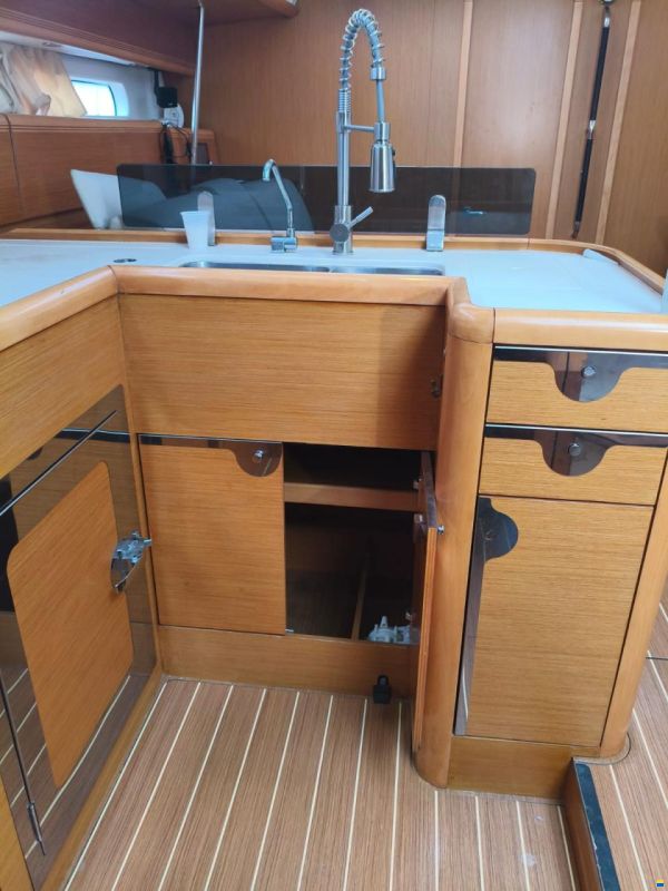 Jeanneau 53