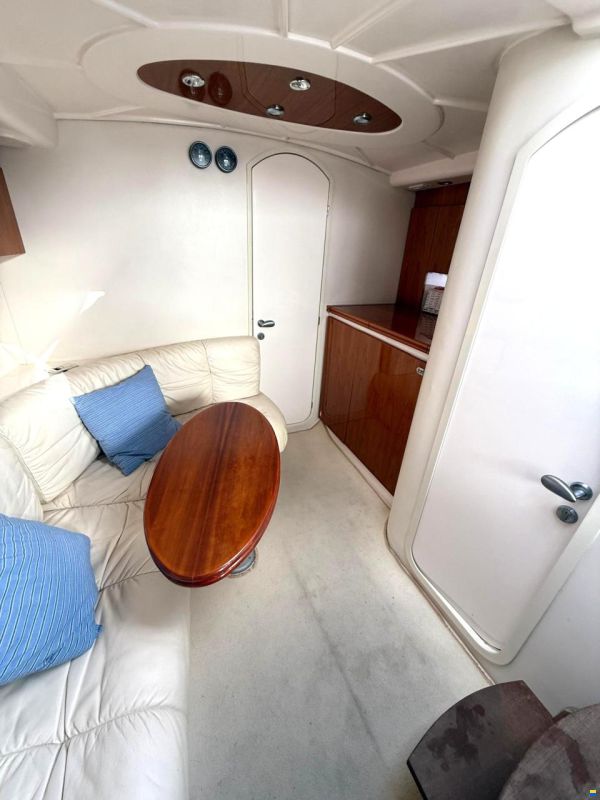 Pershing 37
