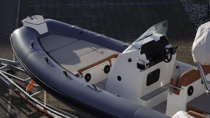 Zodiac Medline 6.8 Neo