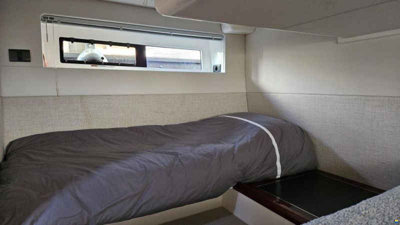Sealine F42