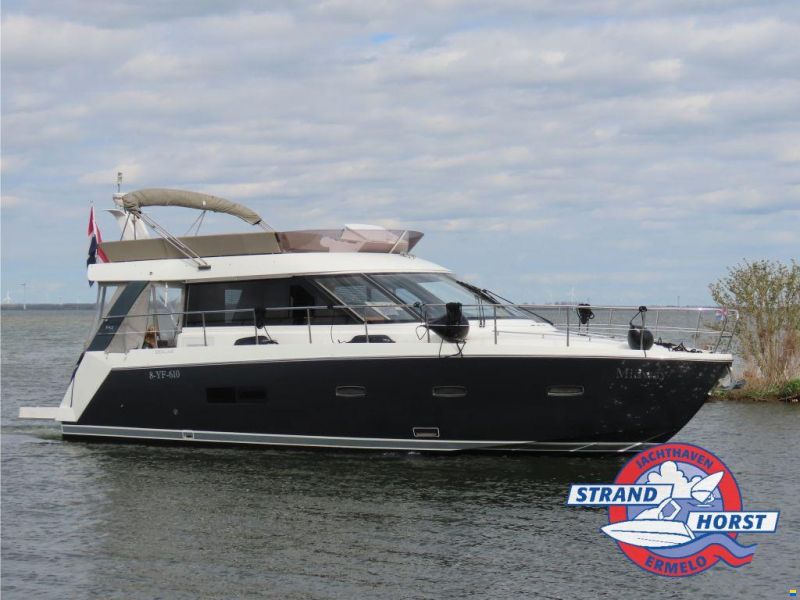 Sealine F42