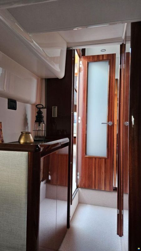 Sealine F42