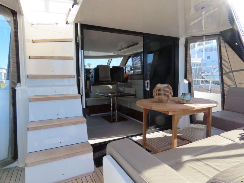 Sealine F42