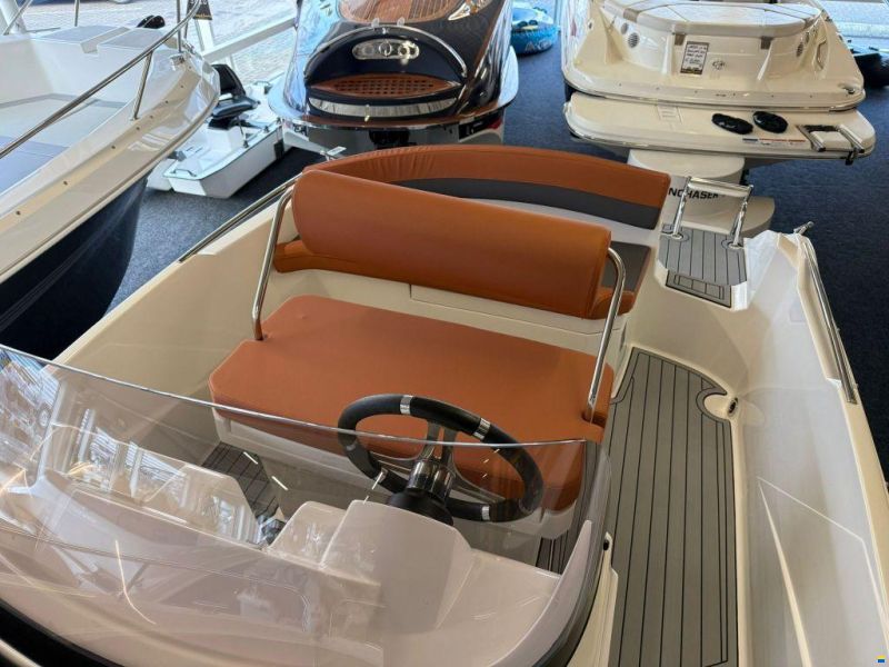 AM Yacht 520 Open