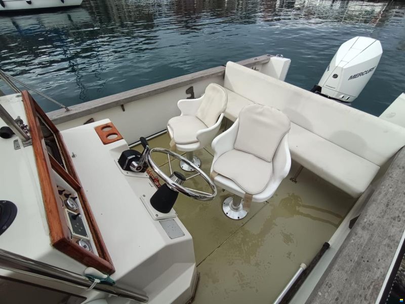 Robalo 2520