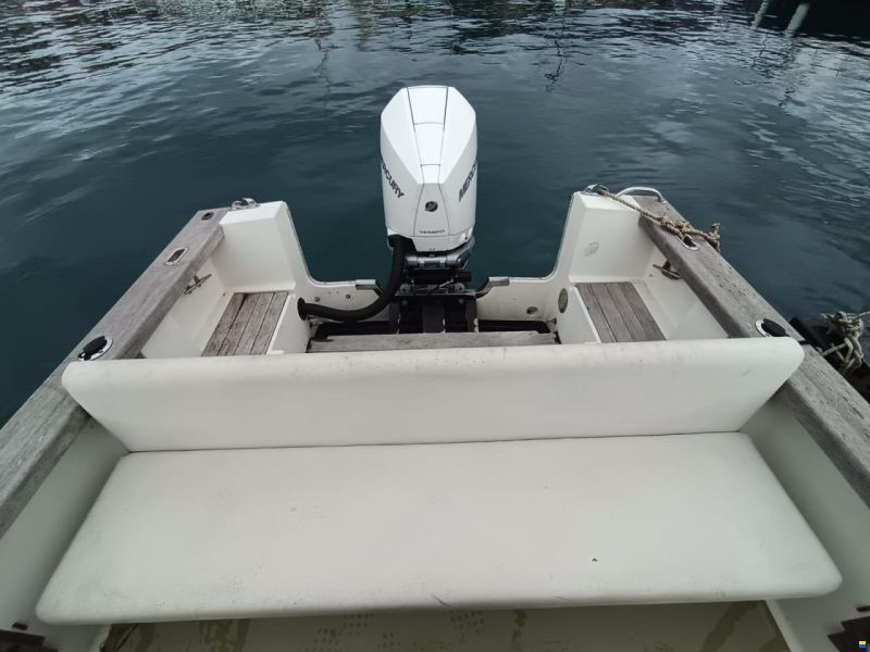 Robalo 2520