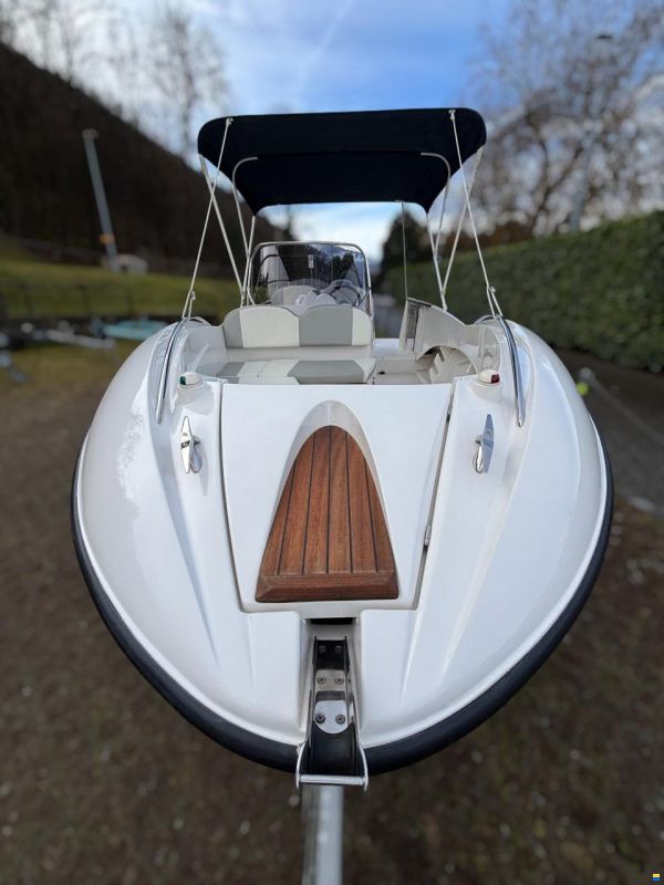 Quicksilver 505 Commander