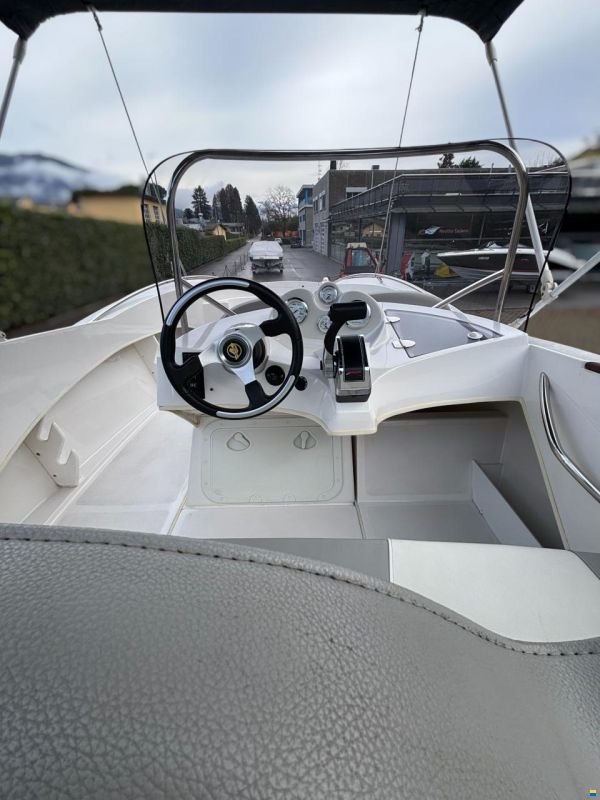 Quicksilver 505 Commander