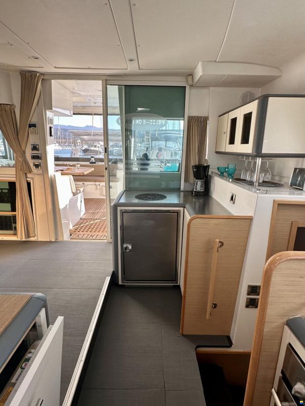 Lagoon 500