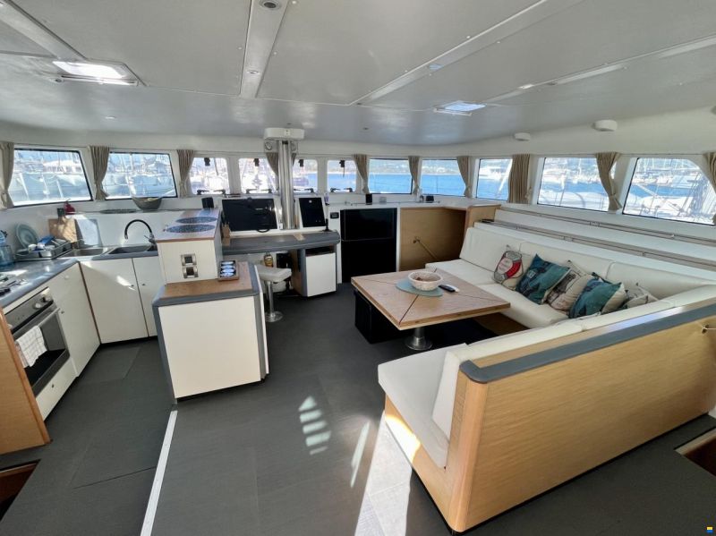 Lagoon 500