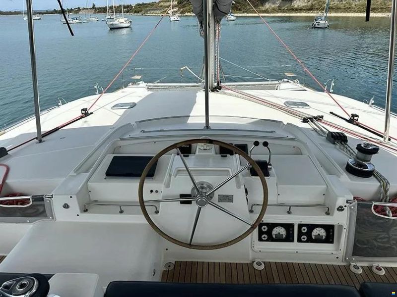 Lagoon 500