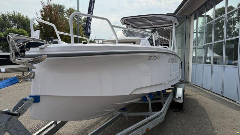 Axopar 25 Cross Top