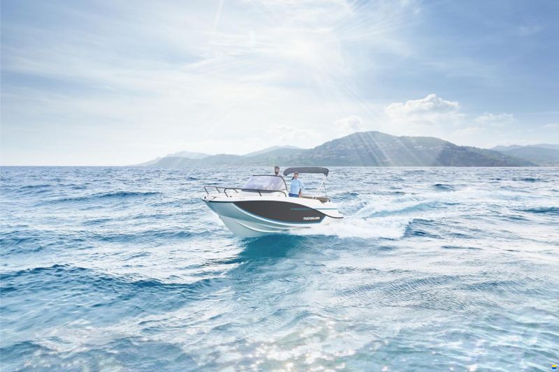 Quicksilver Activ 605 Sundeck