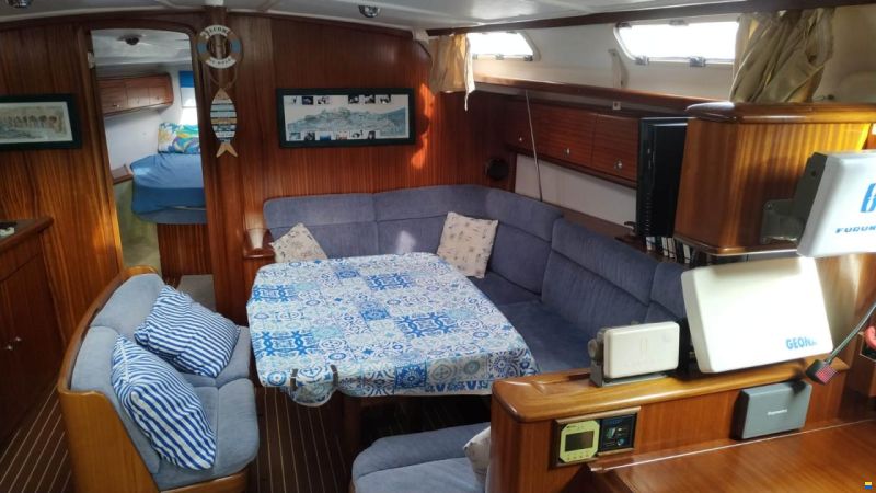 Bavaria 44
