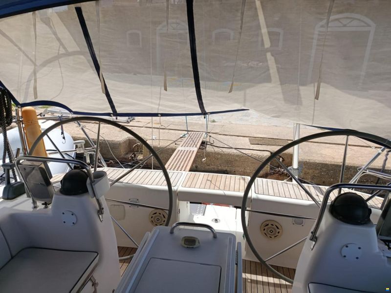 Bavaria 44