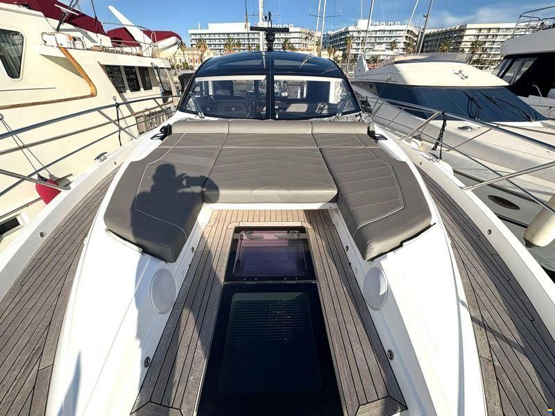 Sunseeker Predator 55 EVO