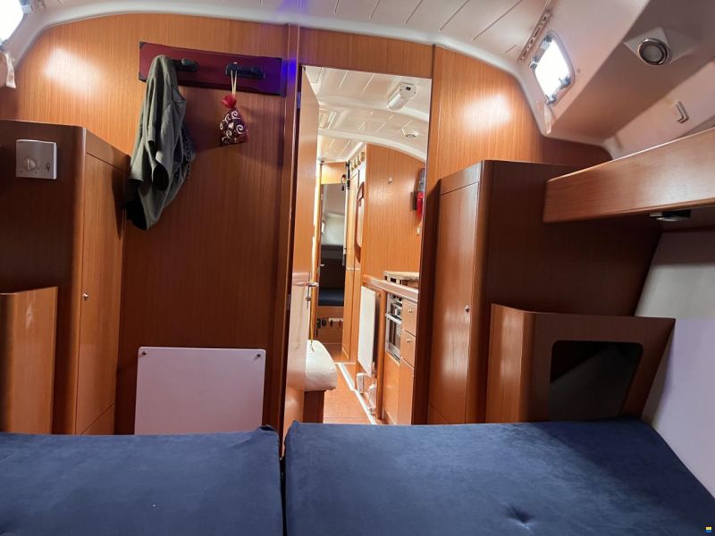 Beneteau Oceanis Cyclades 39