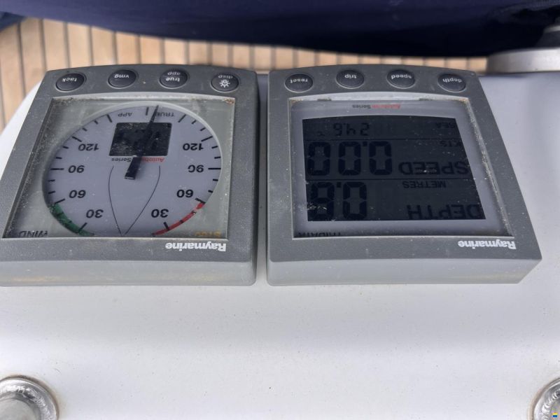 Beneteau Oceanis Cyclades 39