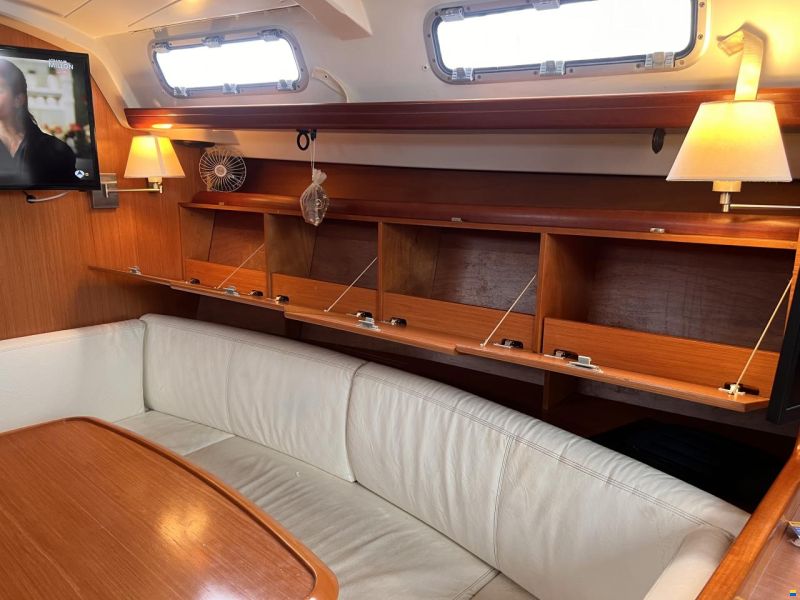Beneteau Oceanis Cyclades 39