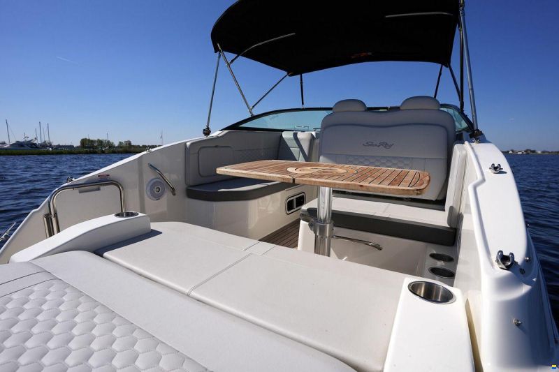 Sea Ray Sundancer 265
