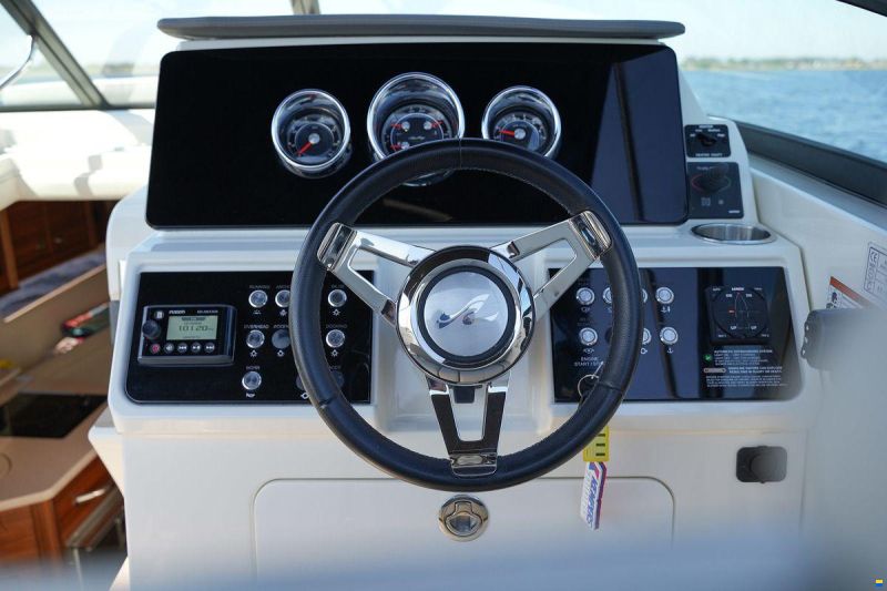 Sea Ray Sundancer 265