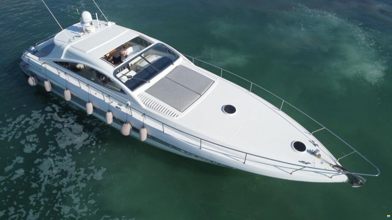 Pershing 65