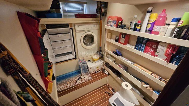 Fairline Squadron 58