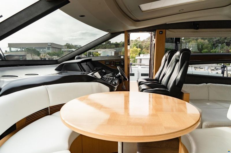 Princess V72