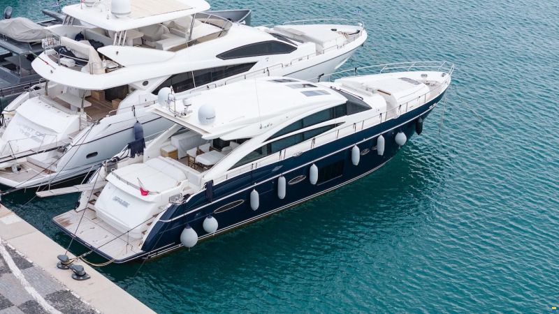 Princess V72