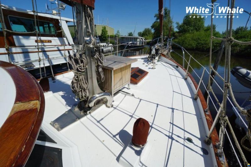 Island Trader 40
