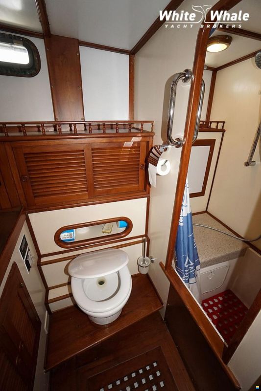 Island Trader 40