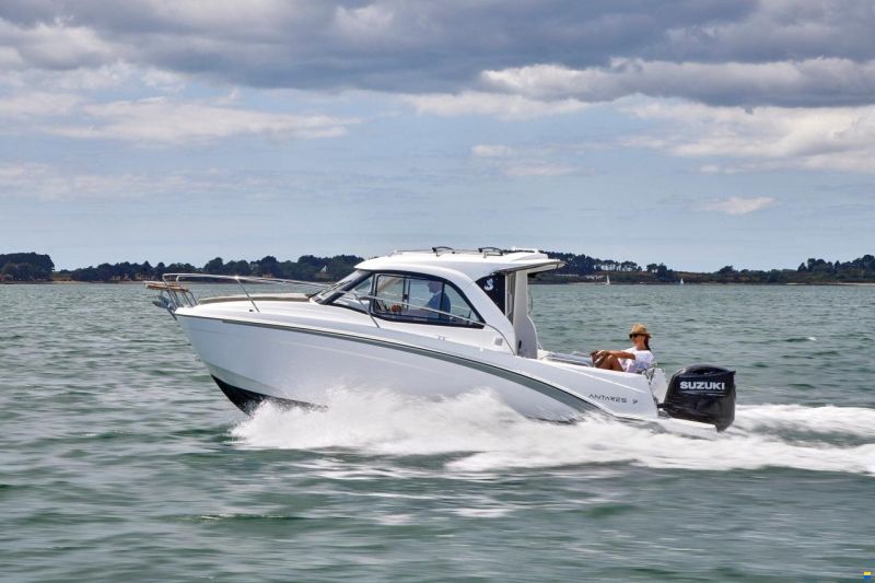 Beneteau ANTARES 7 V2