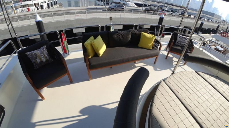 Azimut Leonardo 98
