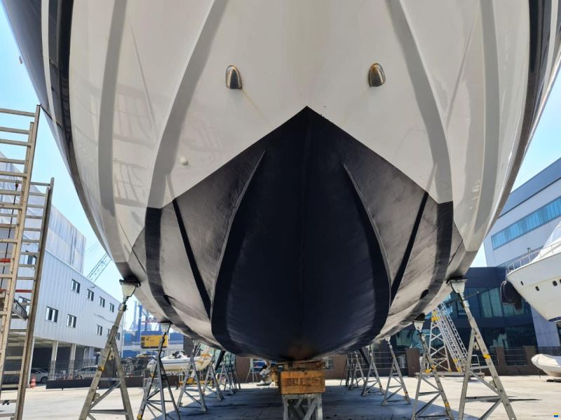 Azimut Leonardo 98
