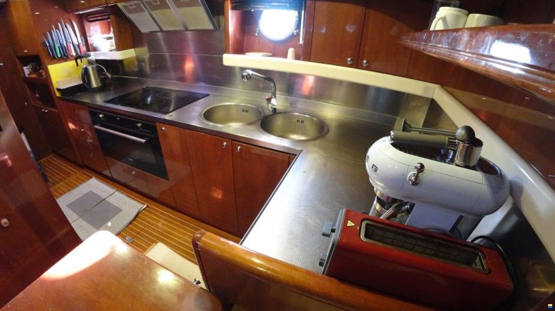 Azimut Leonardo 98