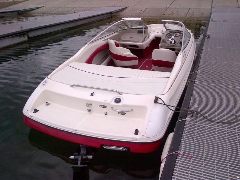 Bayliner Capri 2050