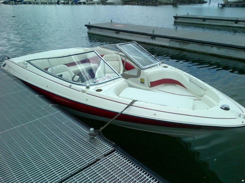 Bayliner Capri 2050