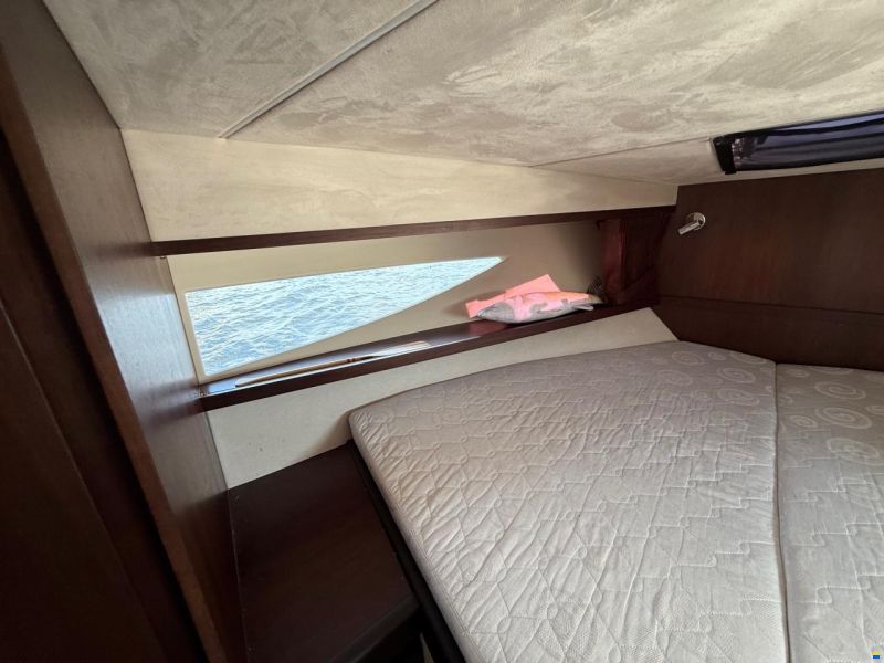 Galeon 335 HTS