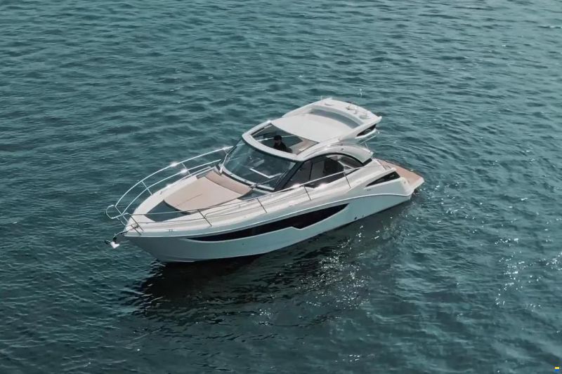 Galeon 335 HTS