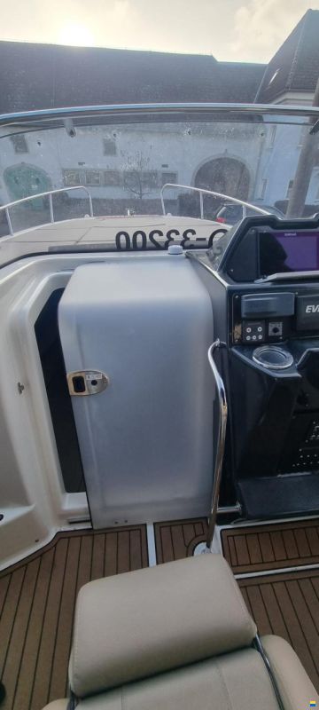 Quicksilver Activ 755 Sundeck