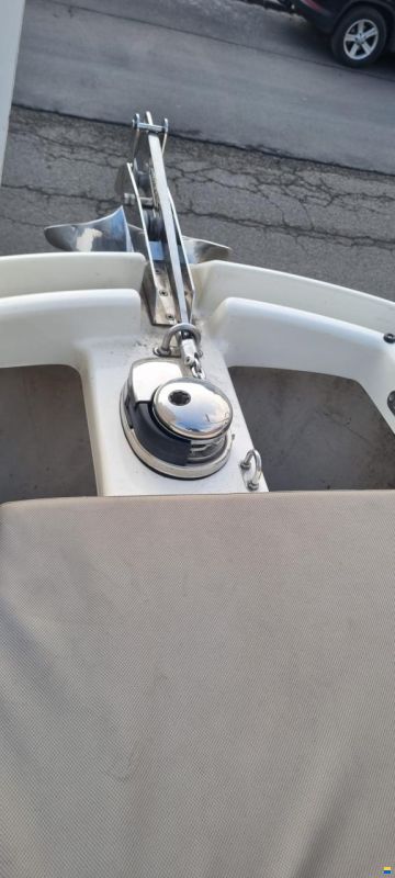 Quicksilver Activ 755 Sundeck