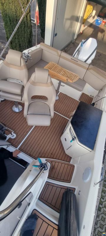 Quicksilver Activ 755 Sundeck